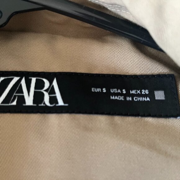 ZARA LONG DOUBLE BREASTED TRENCH - Light Camel SMALL - Picture 3 of 3